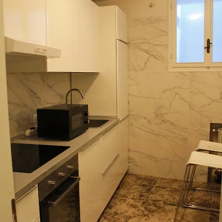 Jasmine Bed & Breakfast 4*